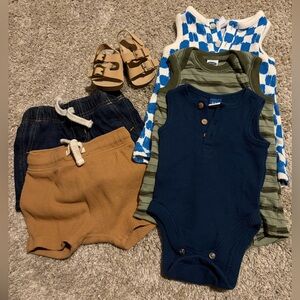0-3 month Old Navy bundle